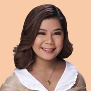 Louise Serrano headshot